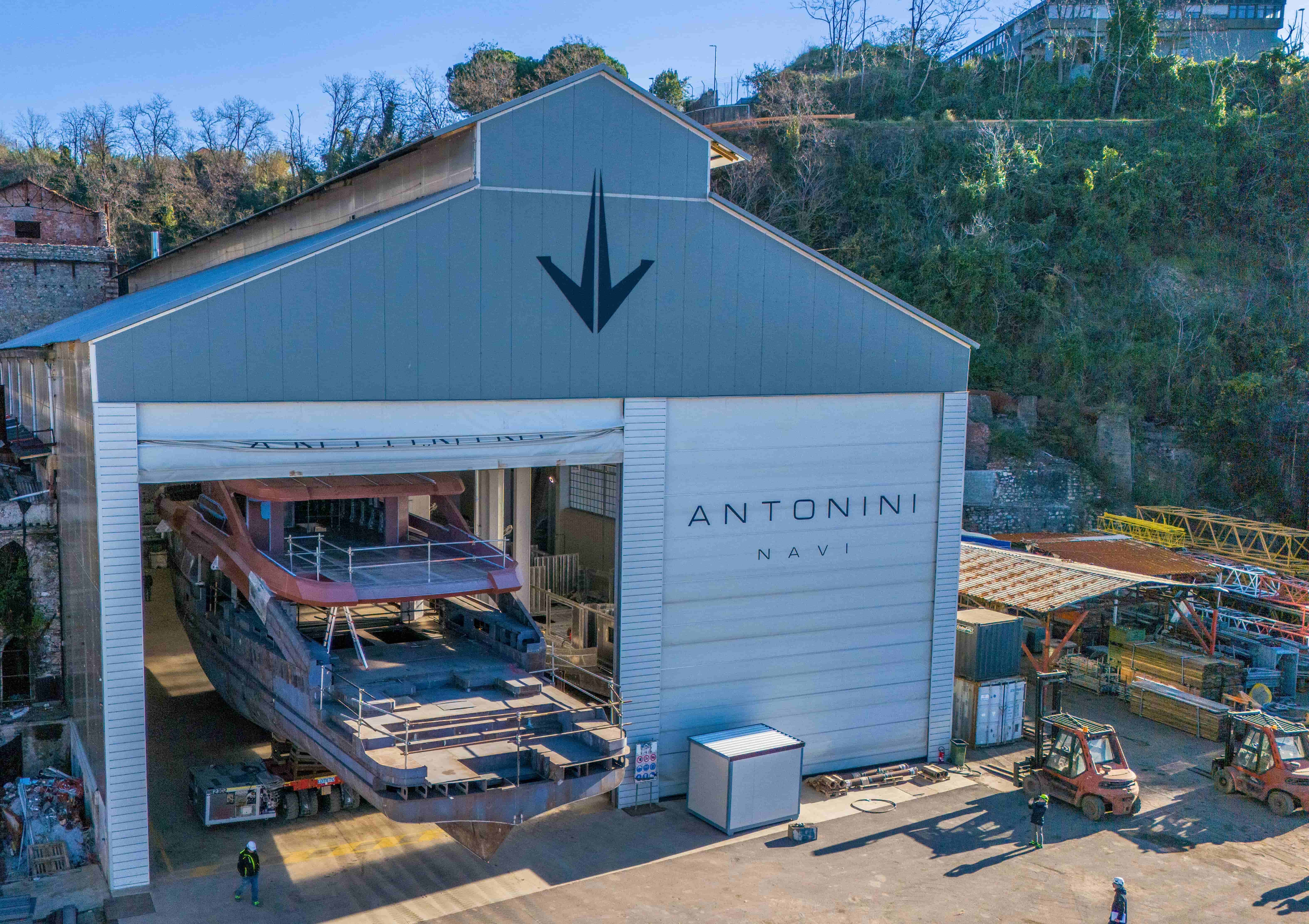 ANTONINI NAVI S.R.L. WAS FOUNDED BY THE FAMILY AND ENGINEER ALDO MANNA